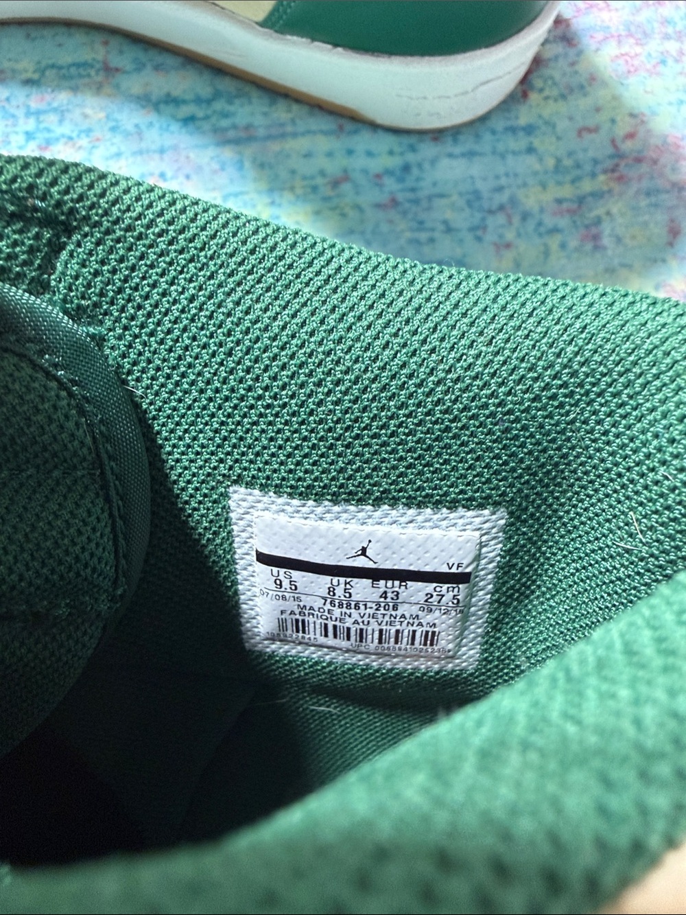 Nike Men’s High-Top Sneakers in Green and Tan - Picture 5 of 10